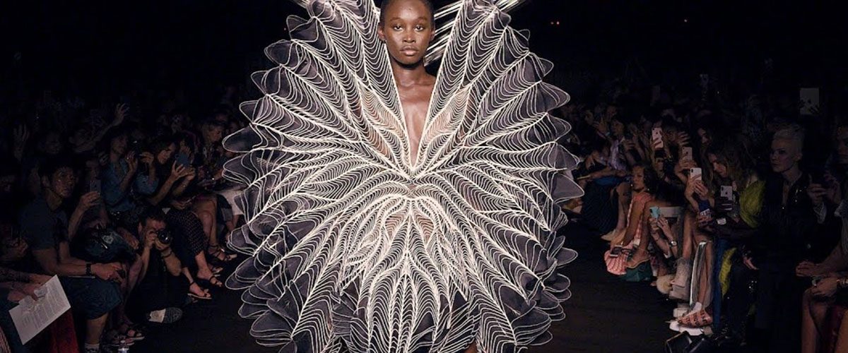 How can 3D printing be used in the fashion industry?